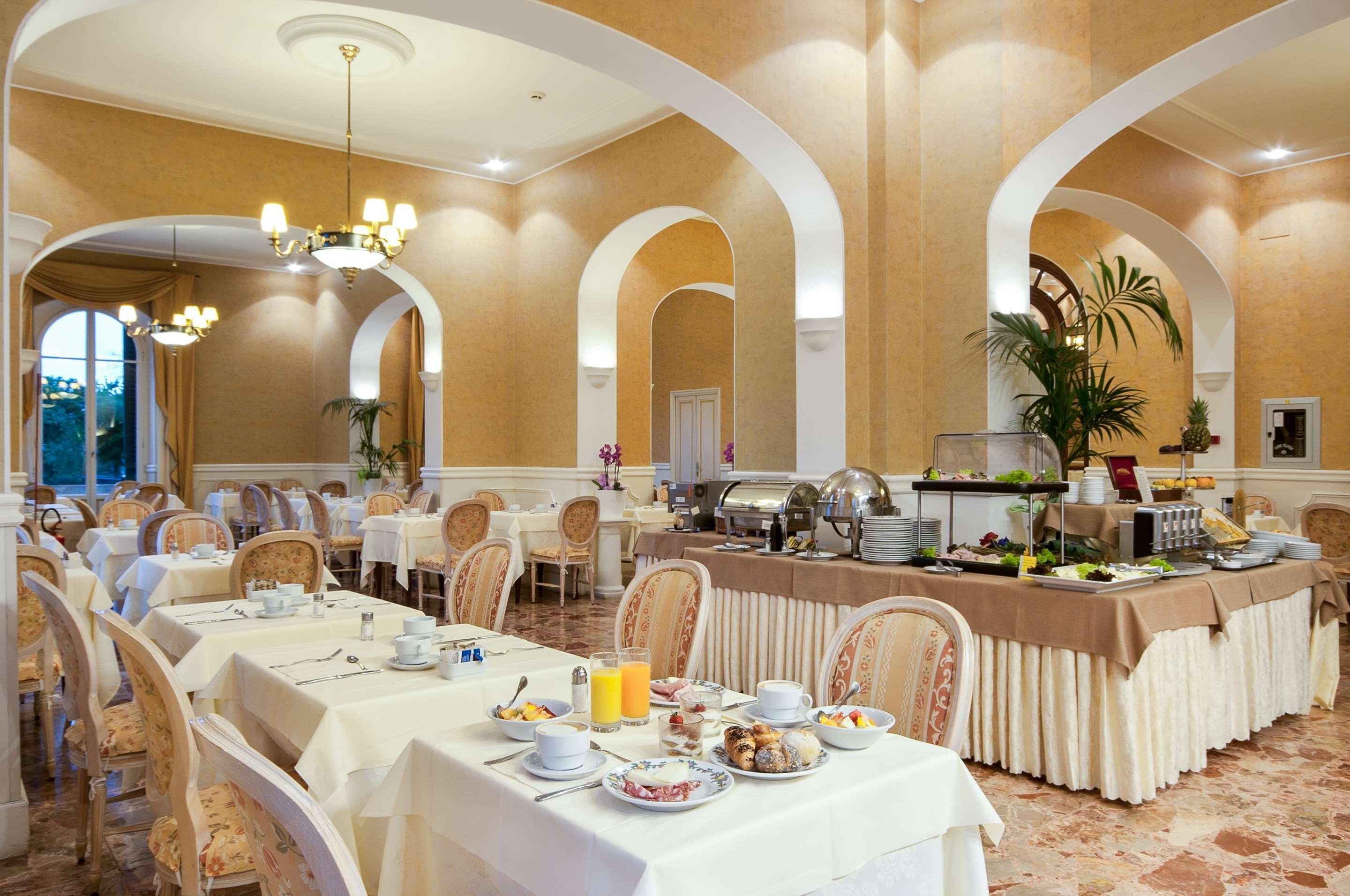 Grand Royal 4* Viareggio