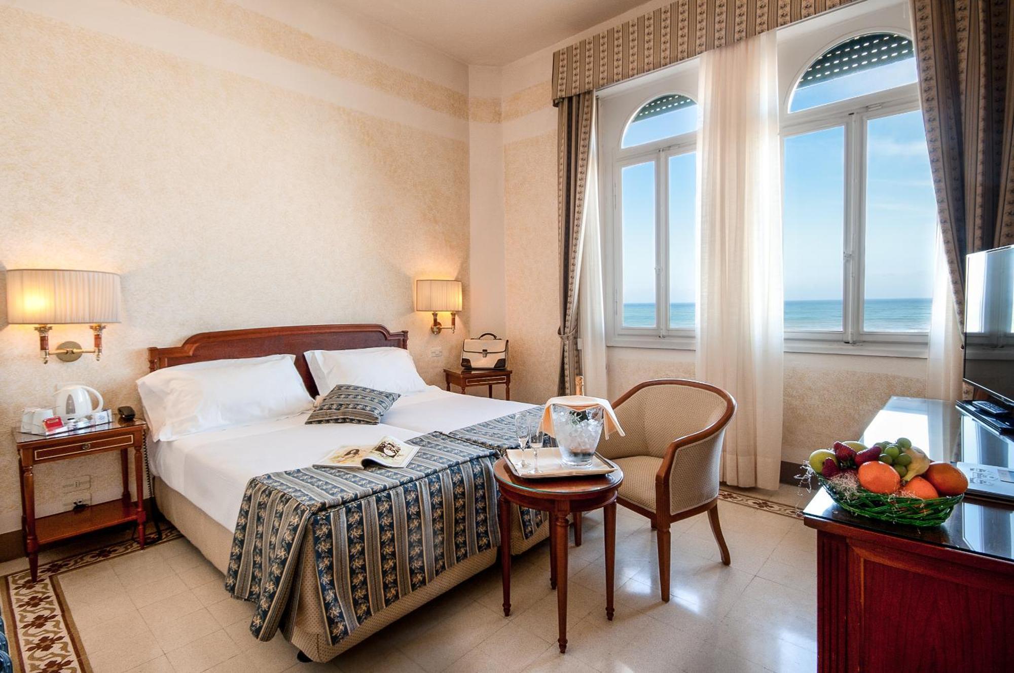 Grand Royal 4* Viareggio