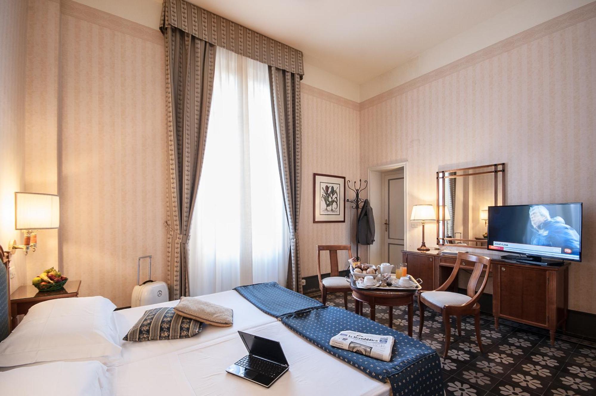 Hotel Grand Royal 4*