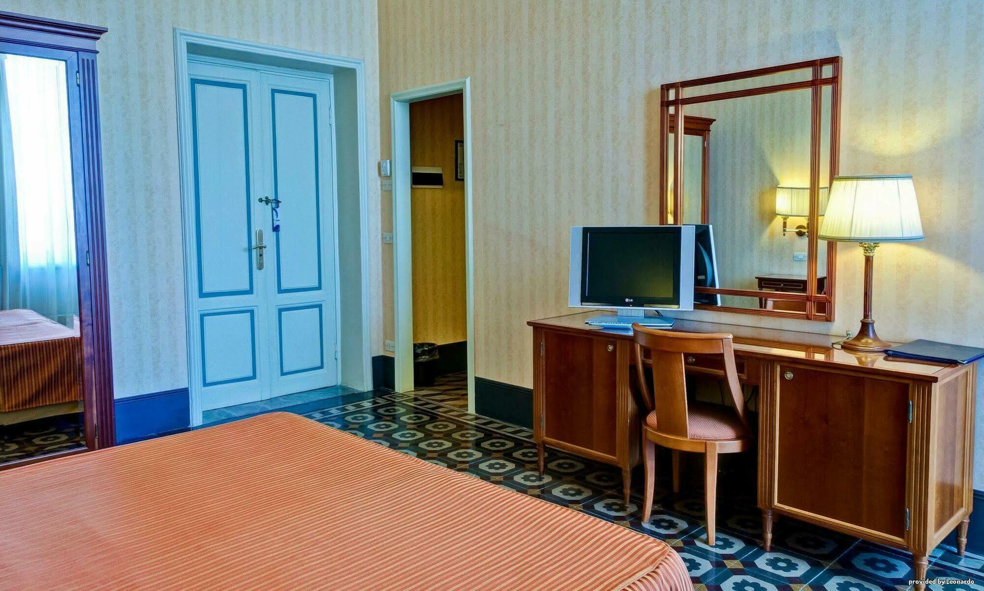 Grand Royal 4* Viareggio